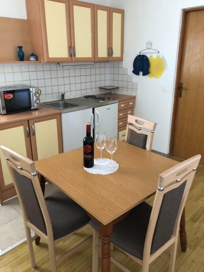 Apartmani Gabi 세사리카 외부 사진